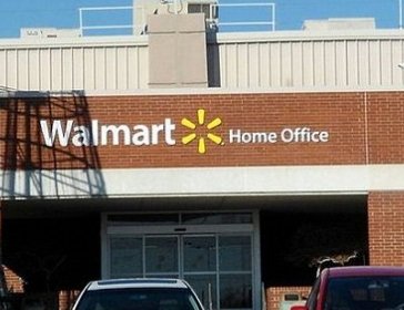 Footage Inside ‘Closed Walmart’ — What Are Cops Trying To Hide