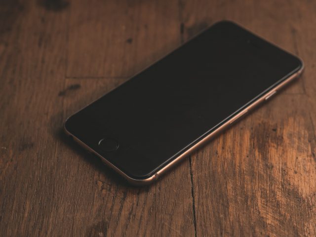 What to Do if Your iPhone is Working But the Screen is Black - 2023